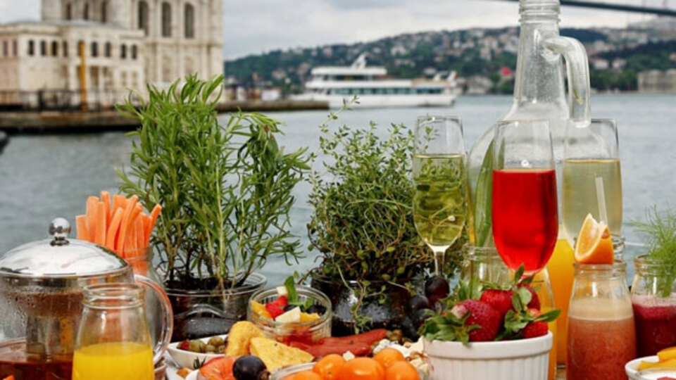 Anneler gününde brunch veya akşam yemeği için mekan önerileri