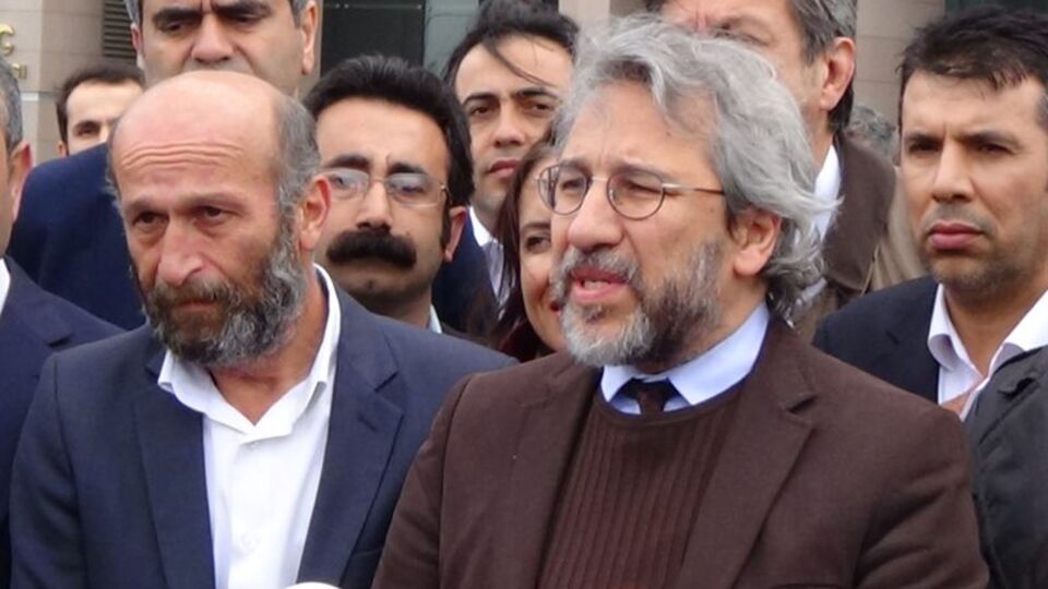 Can Dündar'a saldırı girişimi!