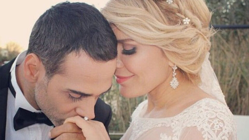 Ünlü çiftin mutlu günü!