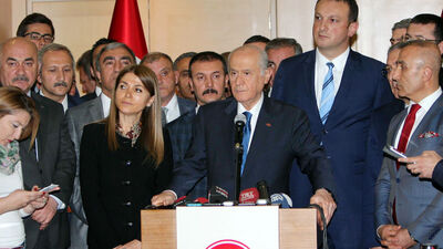 Bahçeli'den sert Davutoğlu açıklaması