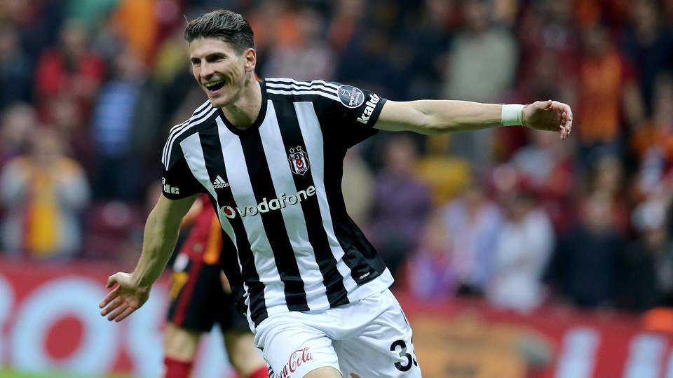 Gomez rekoru egale etti