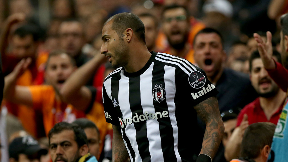 Alkış ve Quaresma gerginliği