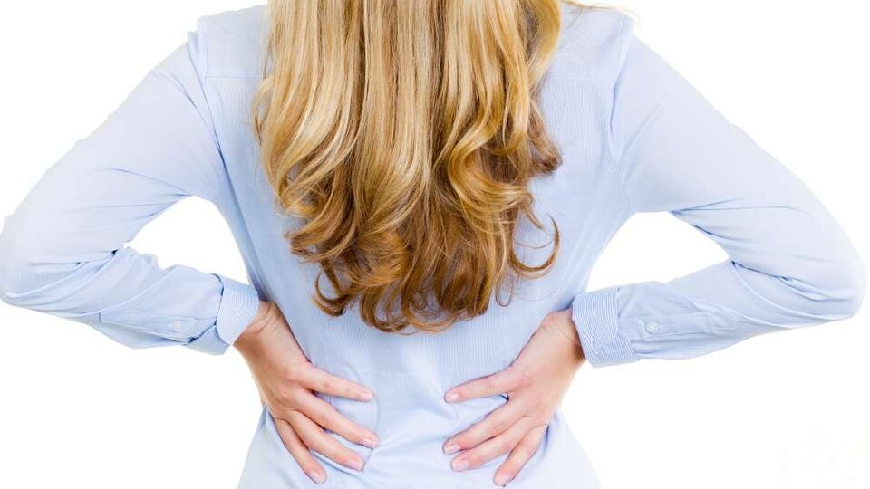 Ani başlayan sırt ağrısına dikkat!