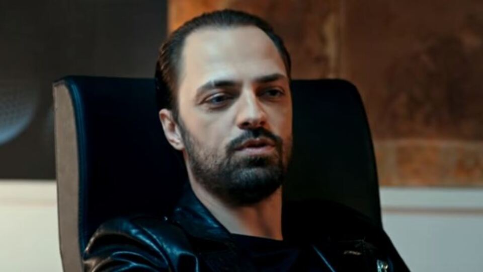 Tilki yeniden geldi!