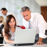 İşyerinde aşka 'mail' etme!