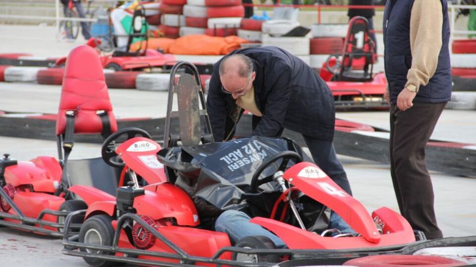 GO-Kart pistinde başı kopmuştu!