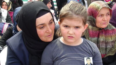 Şehit çocuğun anne tesellisi yürekleri dağladı
