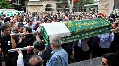 Eski milli kaleciye son görev!