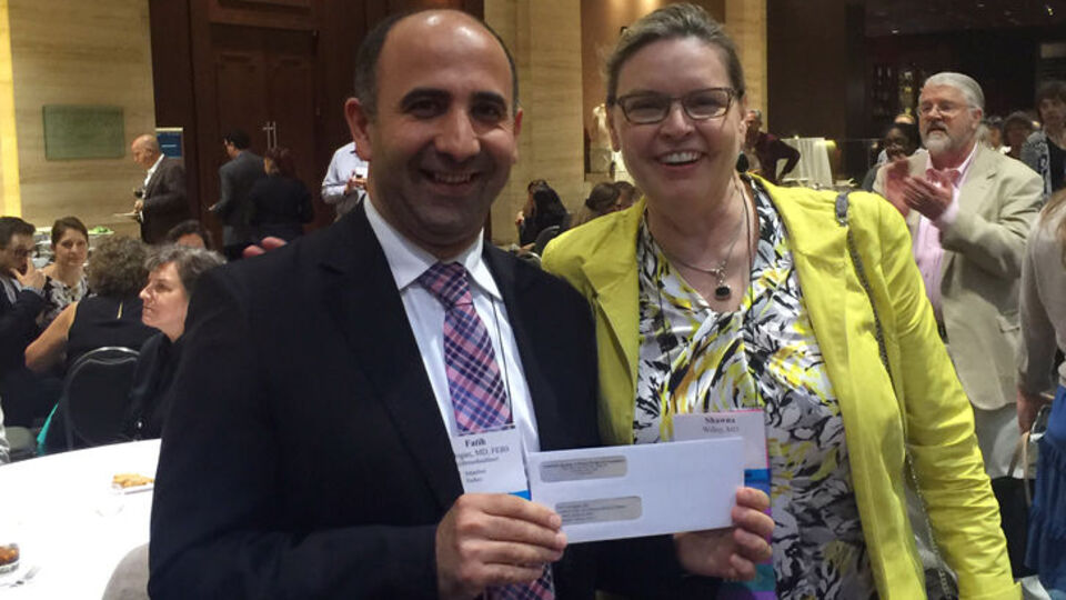 Türk cerrahtan gururlandıran başarı!