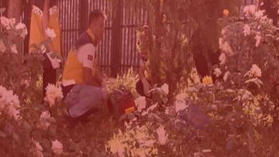 Beyoğlu'nda cami bahçesinde ceset şoku!