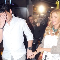 Flaşlar patladı sevgili utandı!