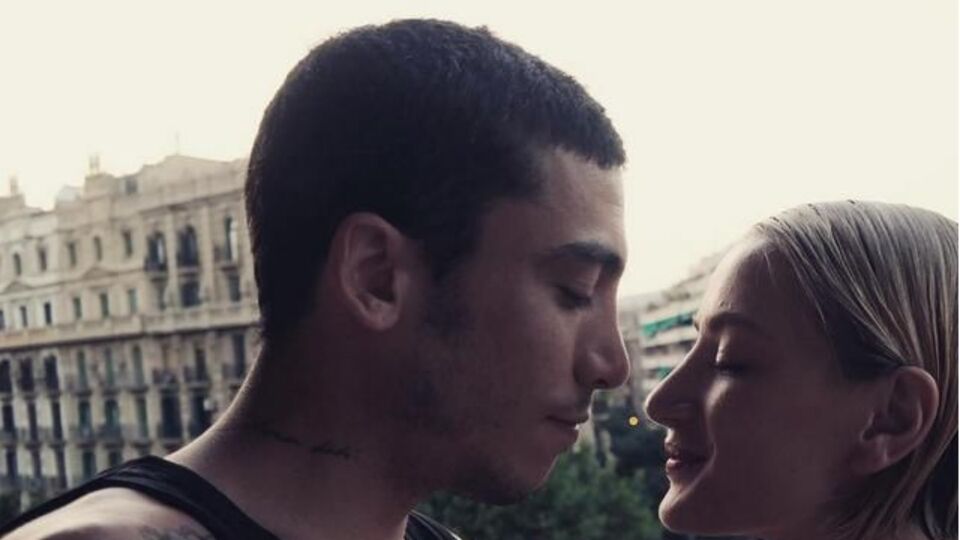 "Zaman ki sana hasta olmuş"