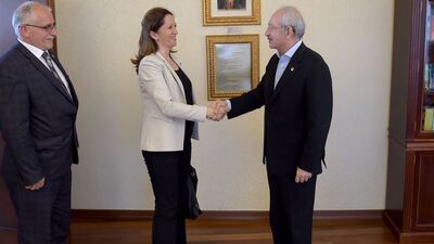 Kılıçdaroğlu, DİSK Genel Sekreteri ile görüştü