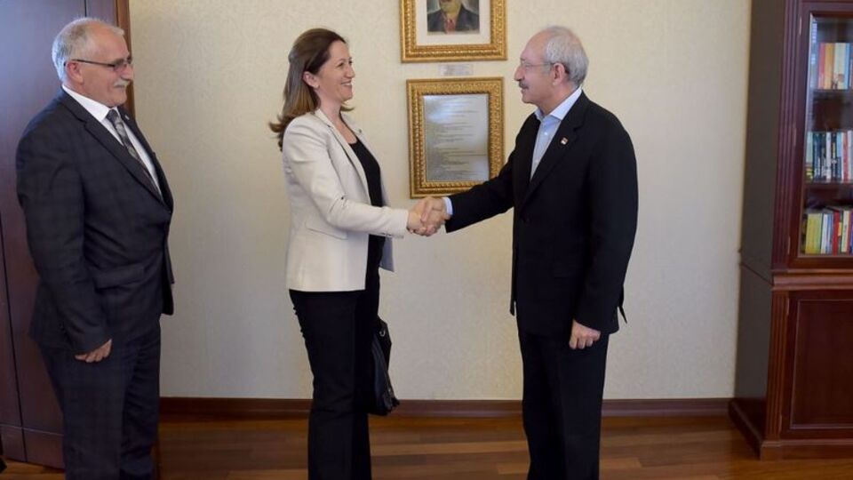 Kılıçdaroğlu, DİSK Genel Sekreteri ile görüştü