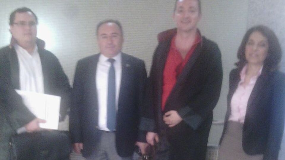 Okul müdürü, kendisine düşük not verenlere dava açtı