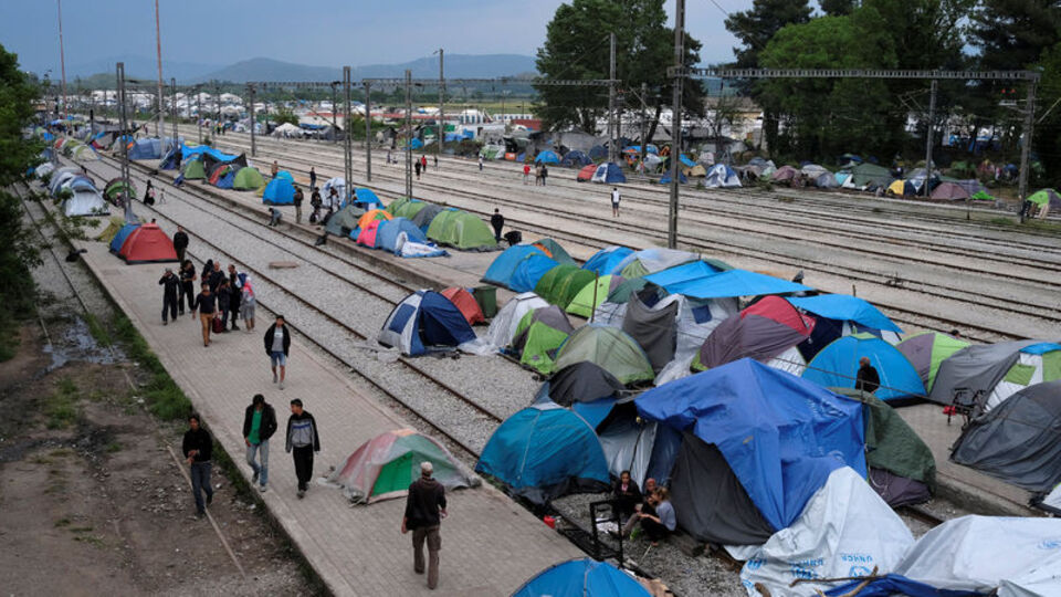 "Mülteci kampında genelev açtılar"