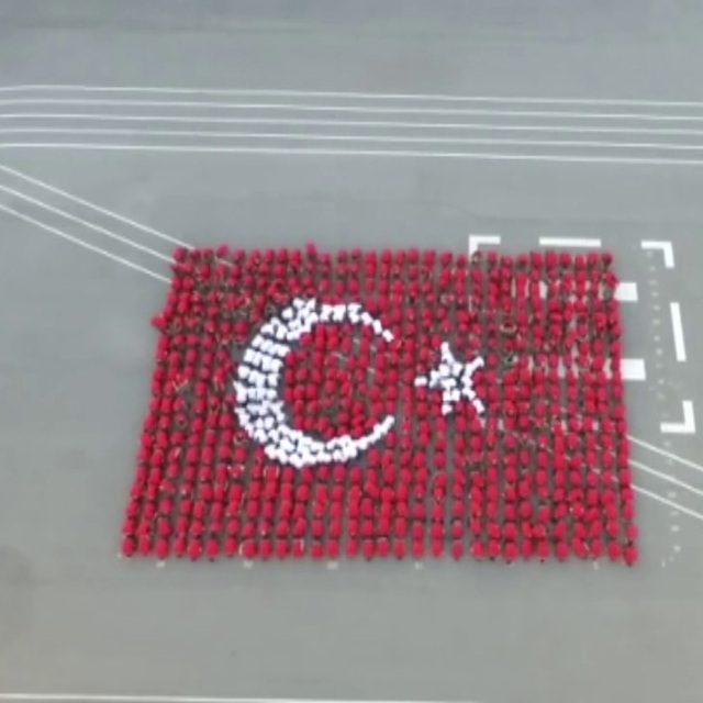 Askeri lise öğrencilerinin "bayrak" klibi duygulandırdı