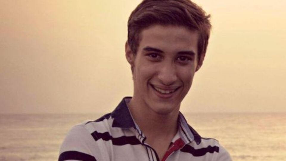 Yola yatıp selfie çekerken ölmüşlerdi!