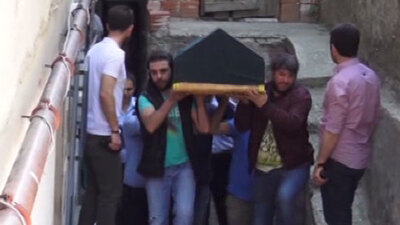 5 yaşındaki oğlunu boğarak öldürdü! Polisi arayıp...