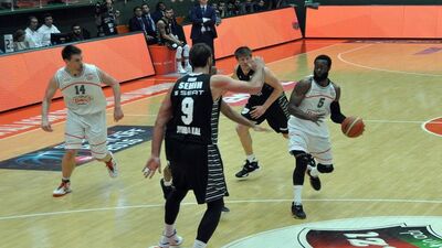 Daçka yarı finalde!