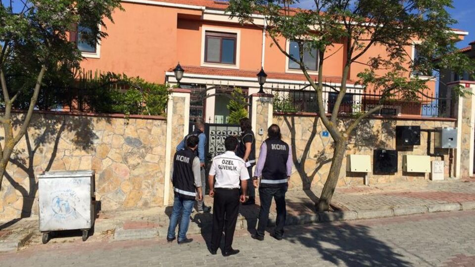 Lüks villadan çıkanlar şoke etti!