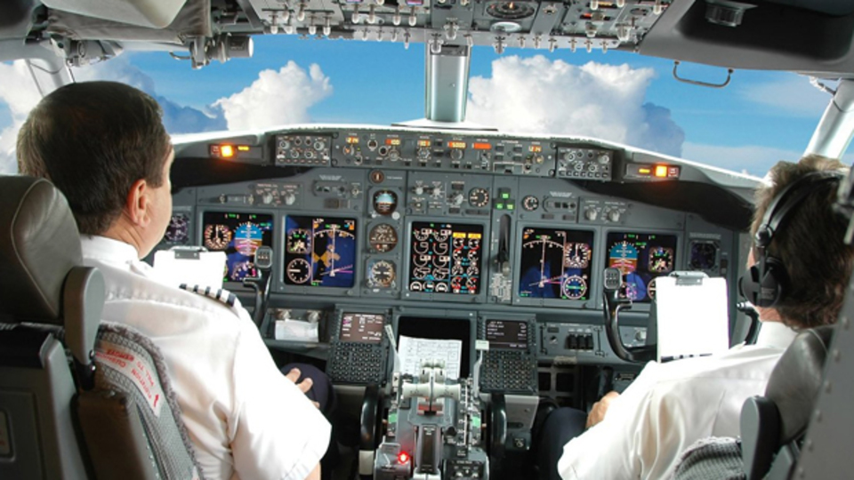 THY pilotu 'UFO'yu gördü, kuleye haber verdi!