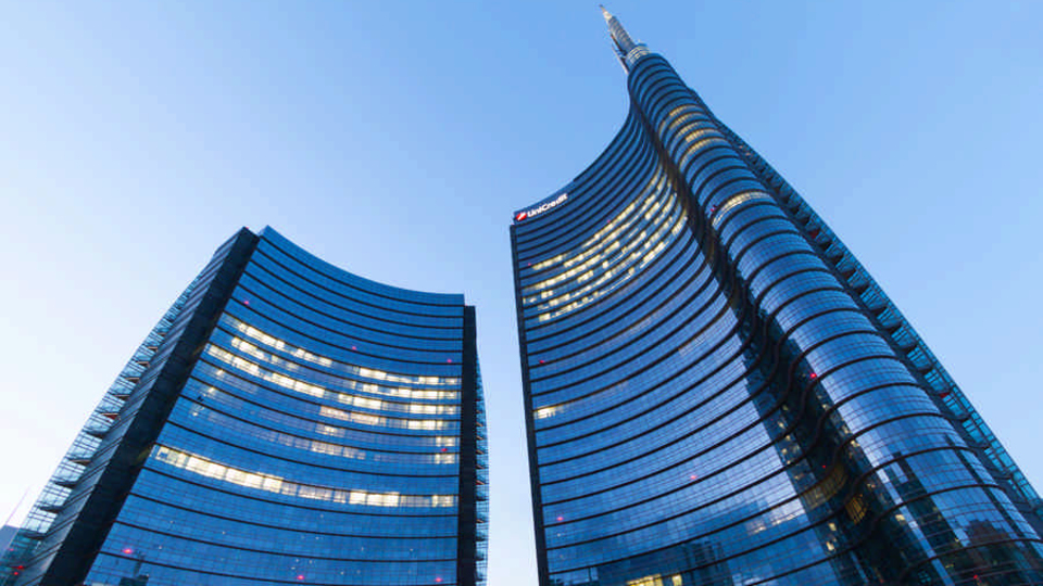 İtalyan devi Türk bankasını satıyor