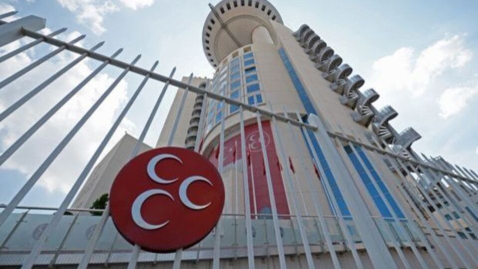 MHP'de kurultay bilmecesi! AYM'ye taşındı mı?
