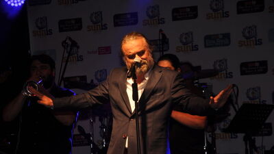 'Canım sıkıldıkça çocuk yapıyorum'