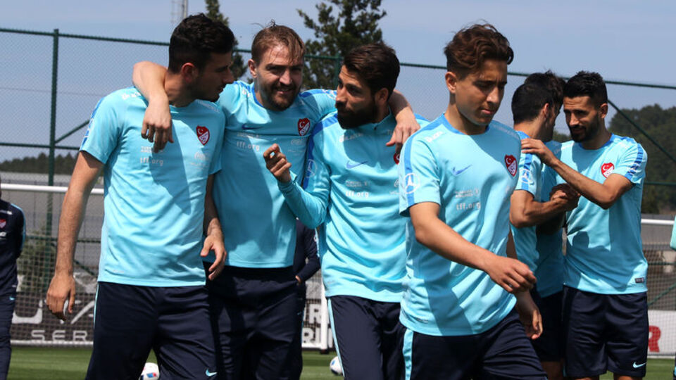 Milliler'den Kartallara tebrik