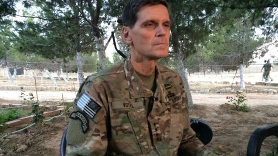 CENTCOM Komutanı'ndan Suriye'ye sürpriz ziyaret