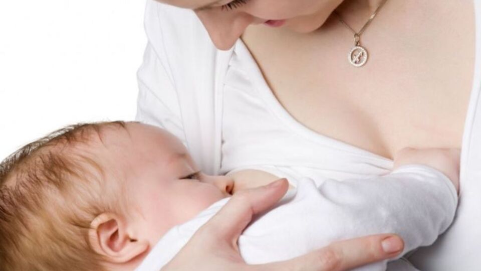 Meme kanserinin en büyük düşmanı emzirmek