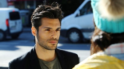 "Melekler nur saçmış Demir'imin yüzüne..."