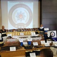 Canlı bombanın evinden neler çıktı?