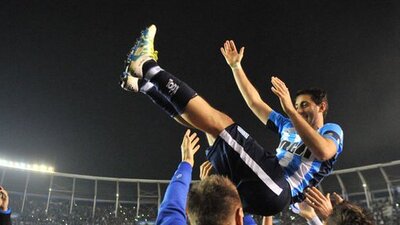 Milito'dan duygusal veda!