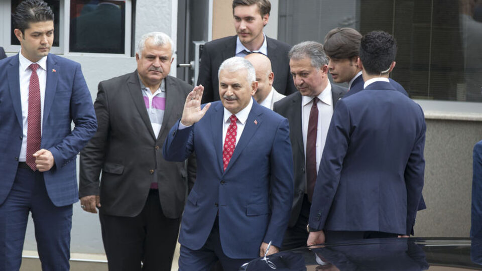 Binali Yıldırım'dan hükümet açıklaması!