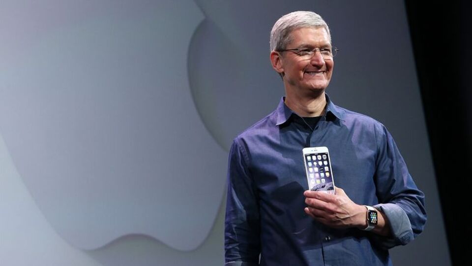 Apple CEO'sundan tarihi itiraf!