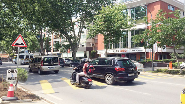 Bağdat Caddesi'ndeki 4 kasis de hızı kesmedi