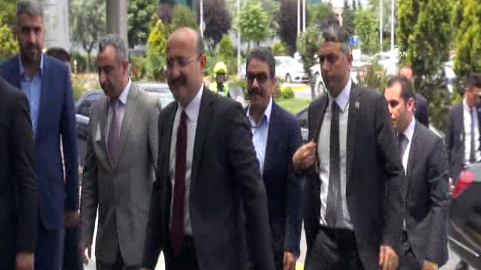 Kabine dışı kalan Akdoğan'dan ilk yorum