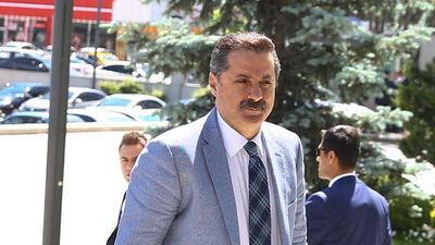 Faruk Çelik kimdir?