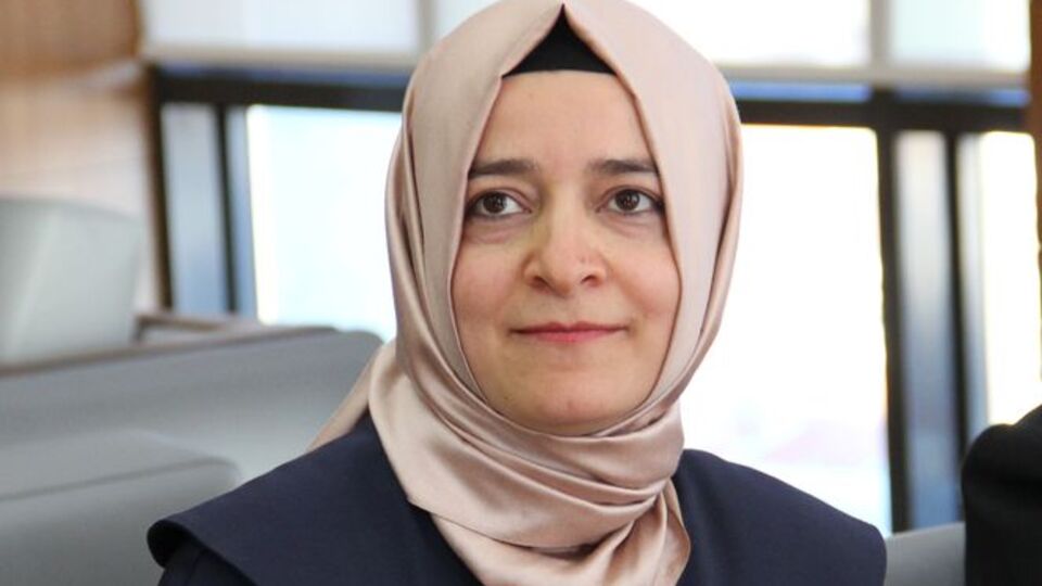 Kabinedeki tek kadın!