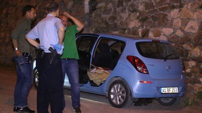 Kiraladığı aracın içerisinde cesedi bulundu