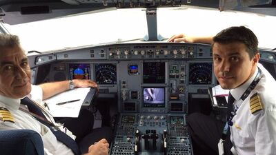 İzmir semalarında 'E.T' savaşı