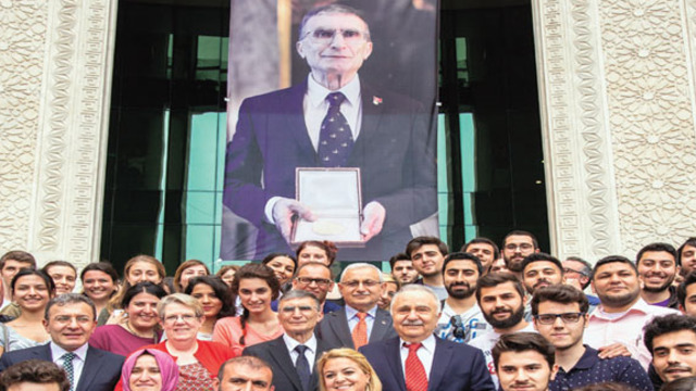 'Kendimi popstar gibi hissediyorum'