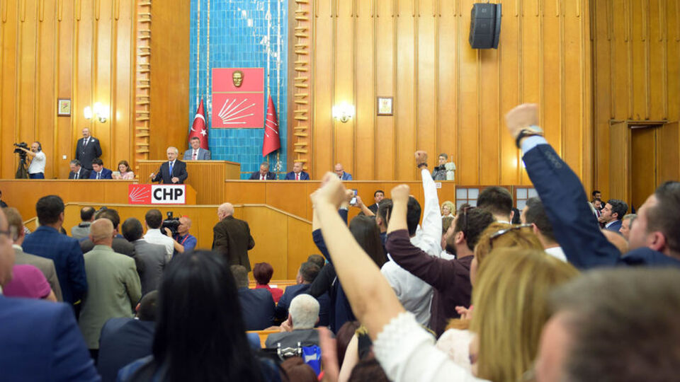 Erdoğan'dan CHP grubundaki o sloganlara suç duyurusu