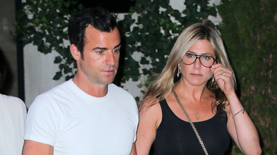 Annesiyle görüşmüyor