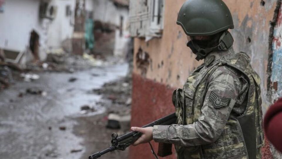 Tunceli'de 1 asker şehit!