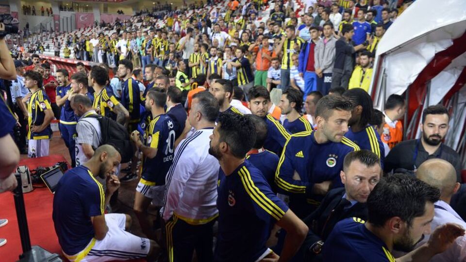 Akar'dan 'Uyu, YAT, uyu' cevabı!