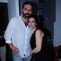 ‘Gri Şarkılar’ı konserle tanıttı