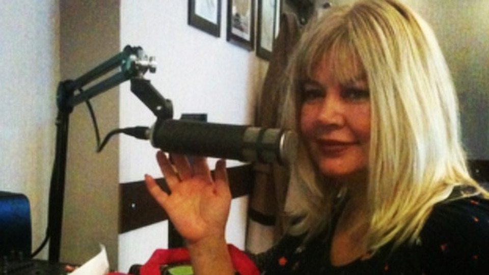 Ünlü sunucunun arabası çalındı